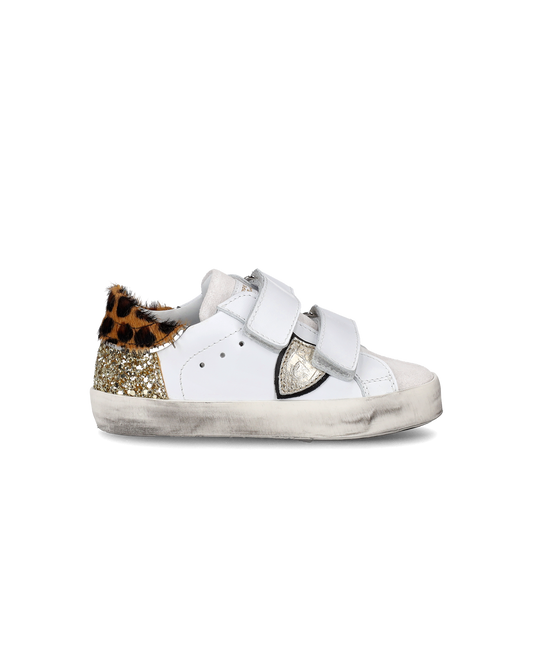 Baskets basses de sport Paris en cuir Baby, blanc et or