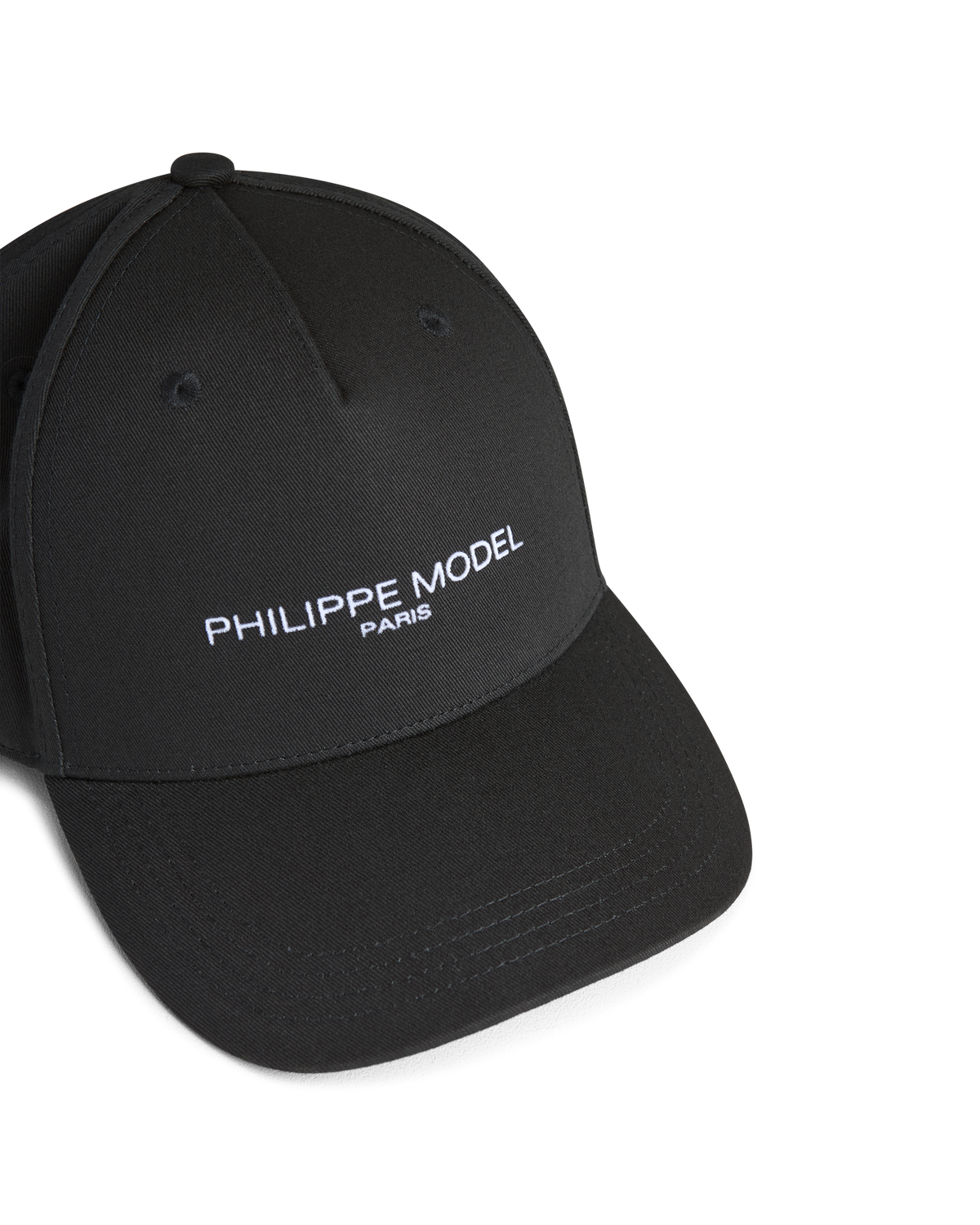 Cappellino, Nero